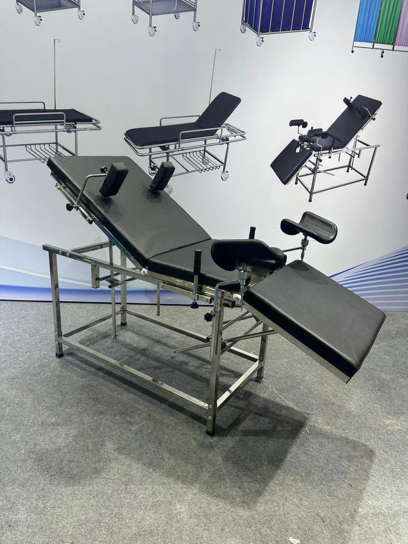 Obstetric gynecology bed